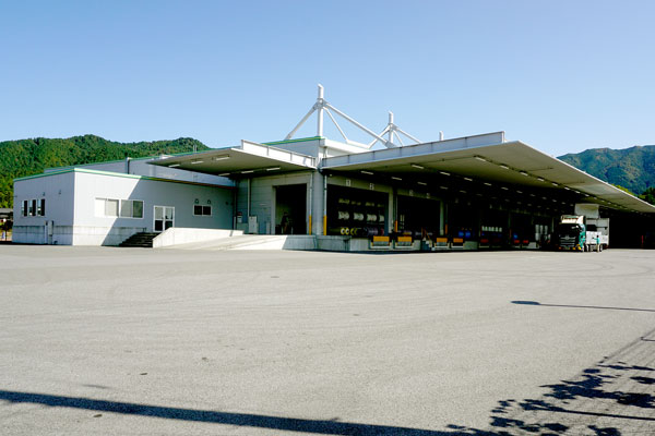 グリーンロジスティクス株式会社 滋賀ロジスティクスセンター外観写真