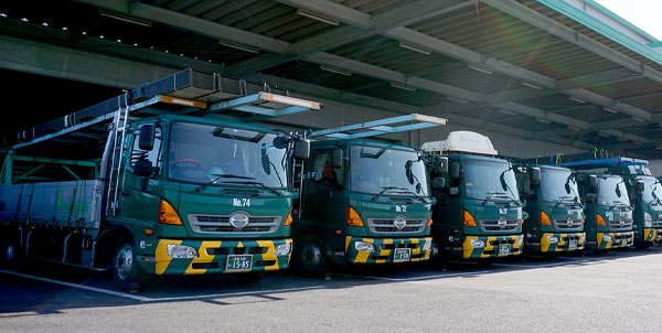 トラックの写真3